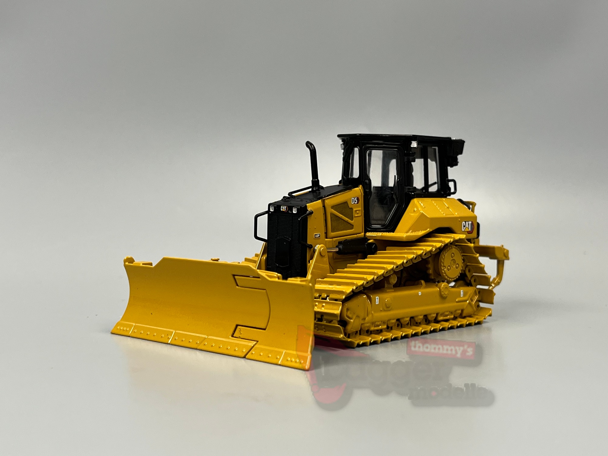 85752 - Diecast Masters - CAT D5 LGP Track Type Tractor - Raupe