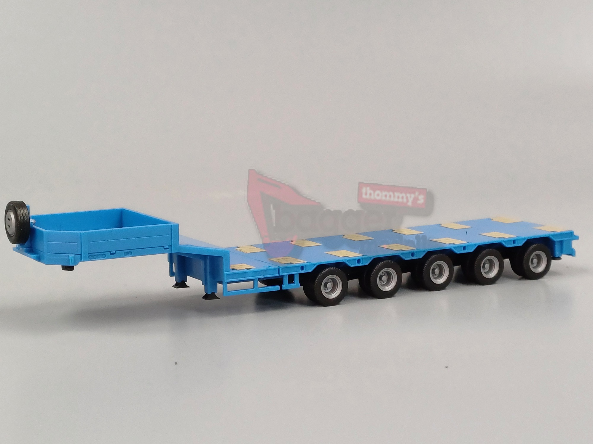 076388-011 - Herpa - Semitieflade-Auflieger 5achs, himmelblau