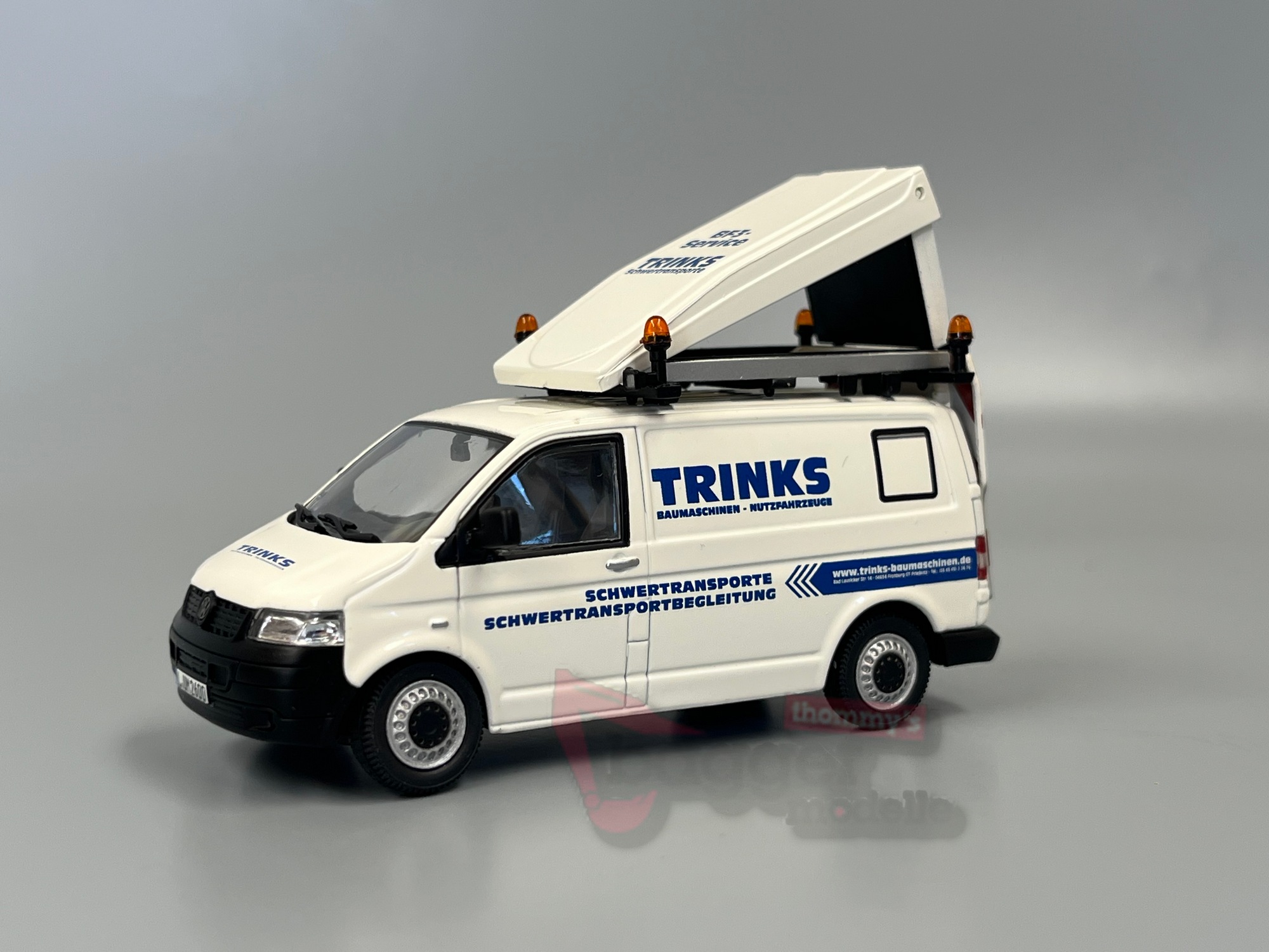 01-4978 - WSI - Volkswagen VW BF3 Transporter Begleitfahrzeug "Trinks"