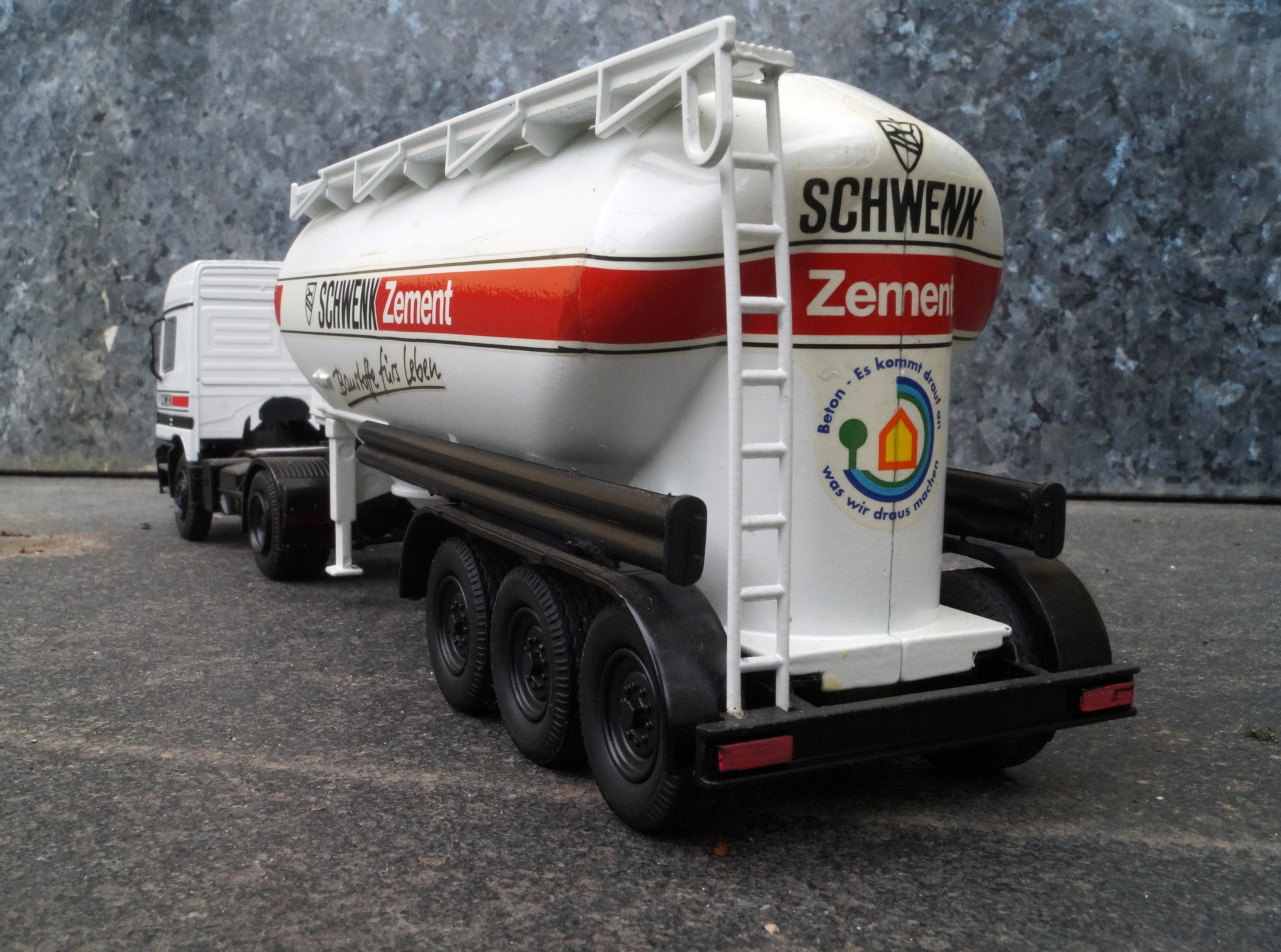 Mercedes Actros MP03 Spitzer Siloauflieger" Schwenk"