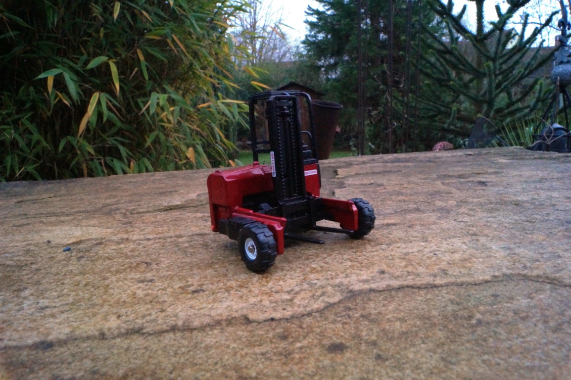 Moffett Stapler  Corgi