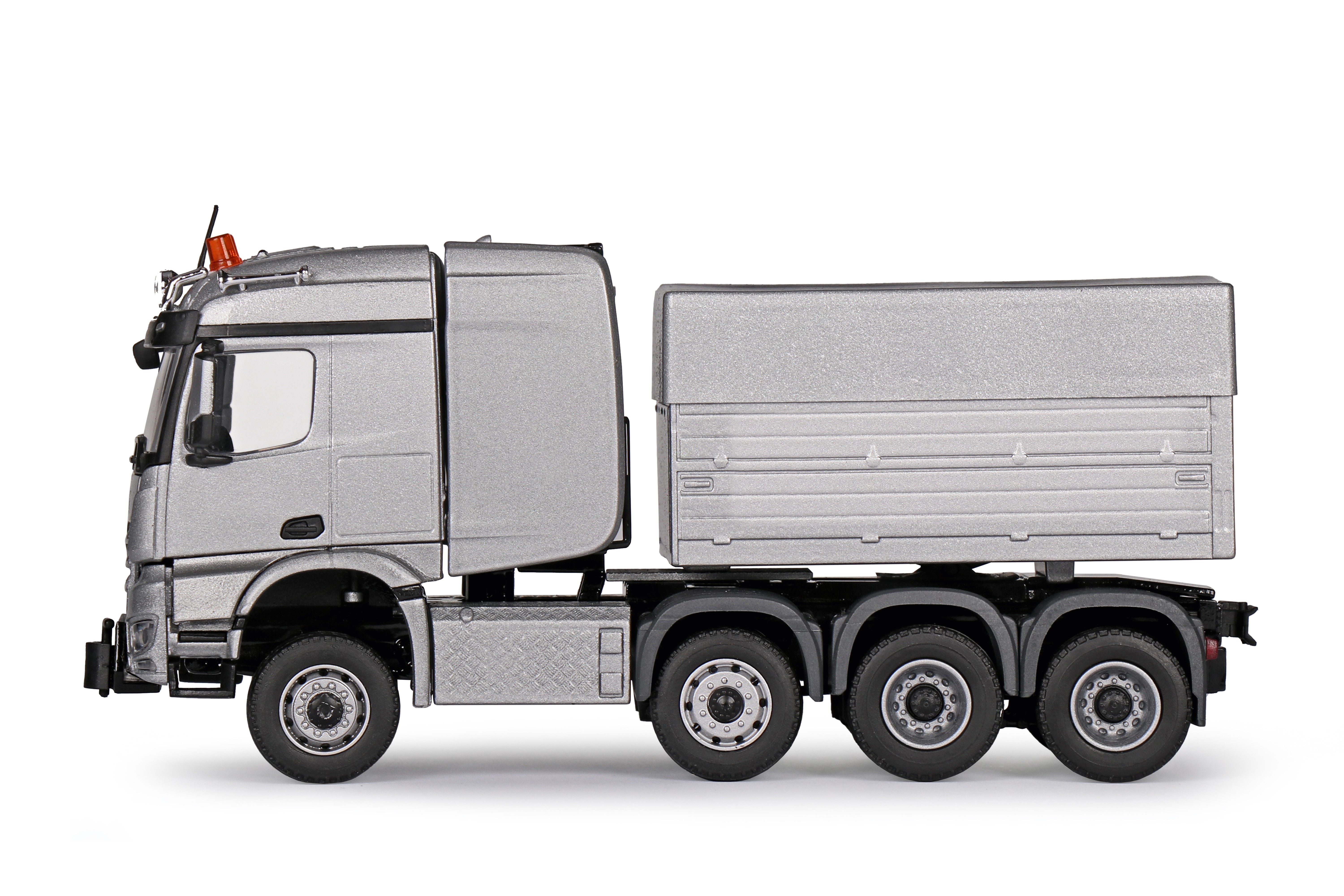 78001-11 -Conrad -Mercedes Benz Arocs Schwerlastzugmaschine  Stream Space 4achs  silber