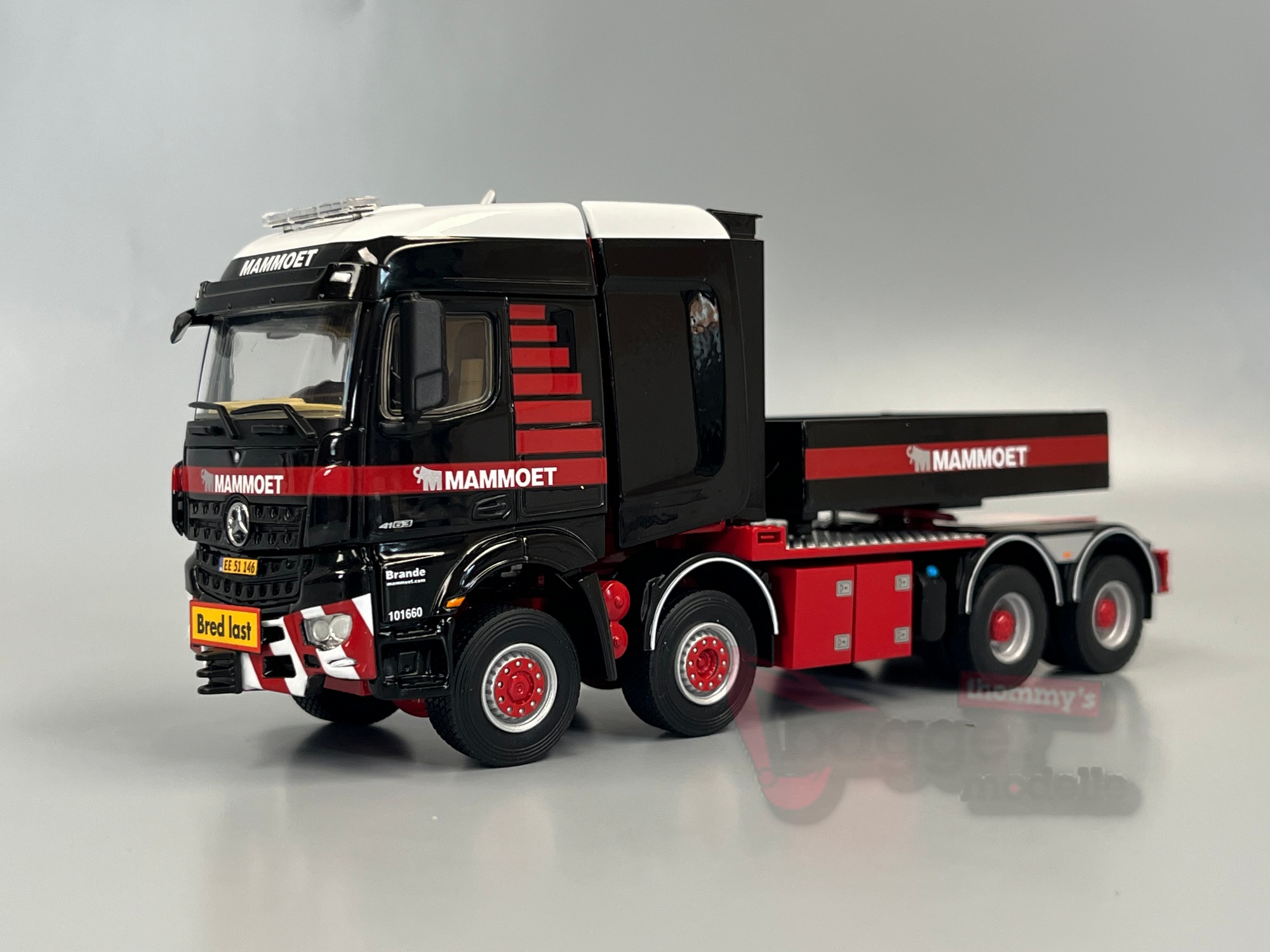 410334 -WSI - Mercedes Benz Arocs MP5 SLT Stream Space 8x6 mit Ballastbox "Mammoet"