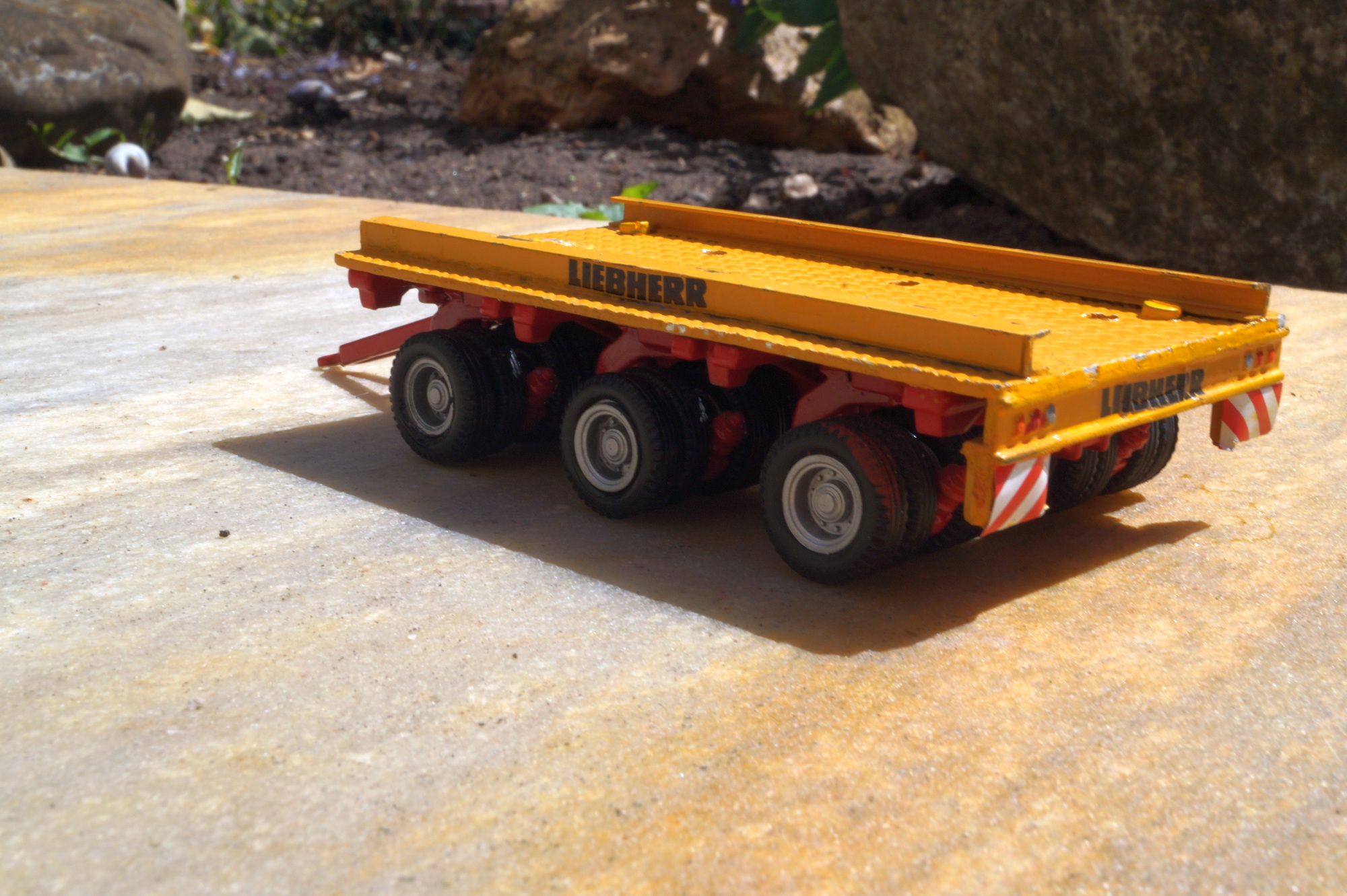 Zubehör 3achs Modul mit Deichsel "Liebherr " Lackfehler