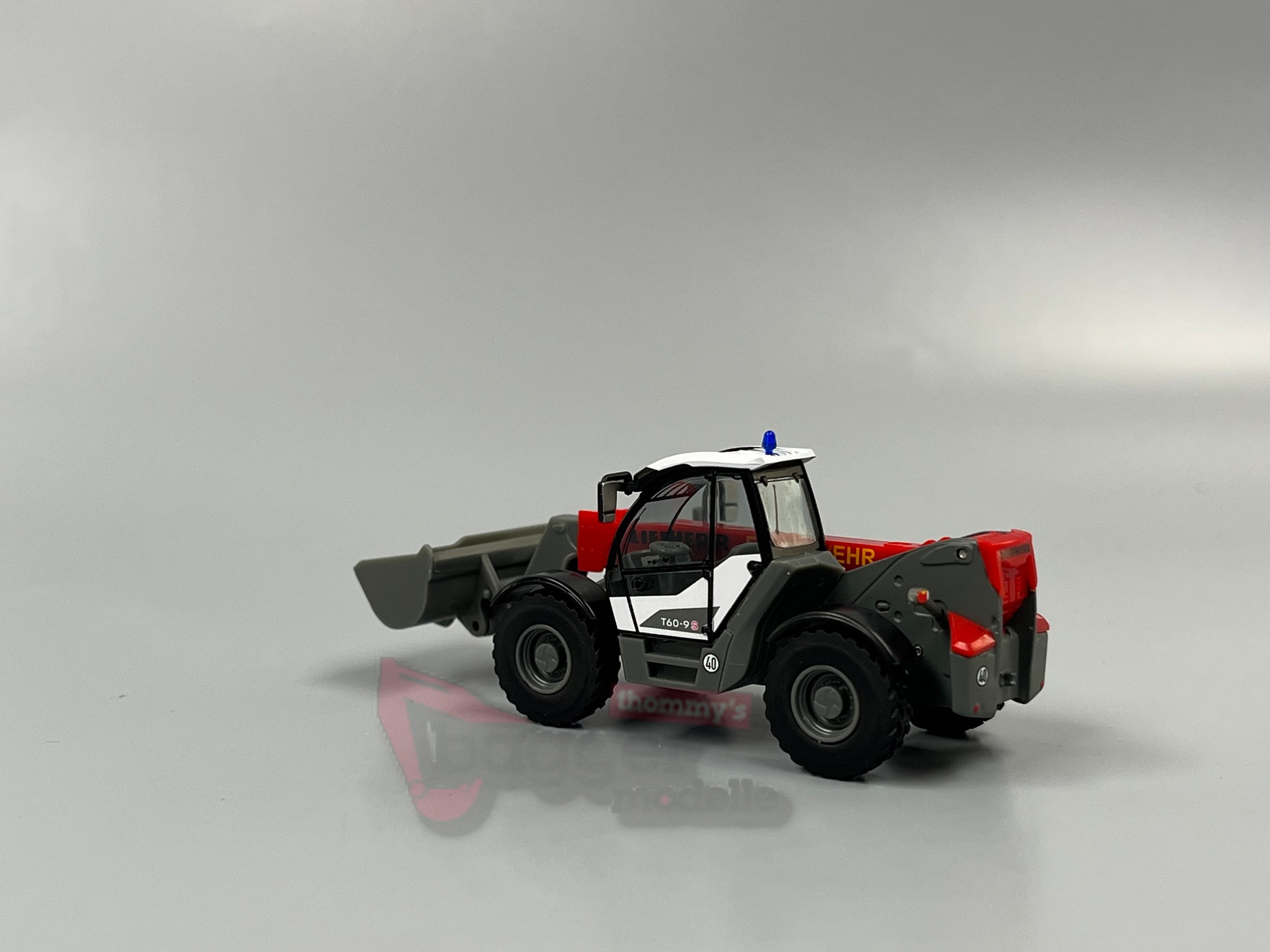 098700 - Herpa - Liebherr Teleskoplader T60-9S "Feuerwehr"