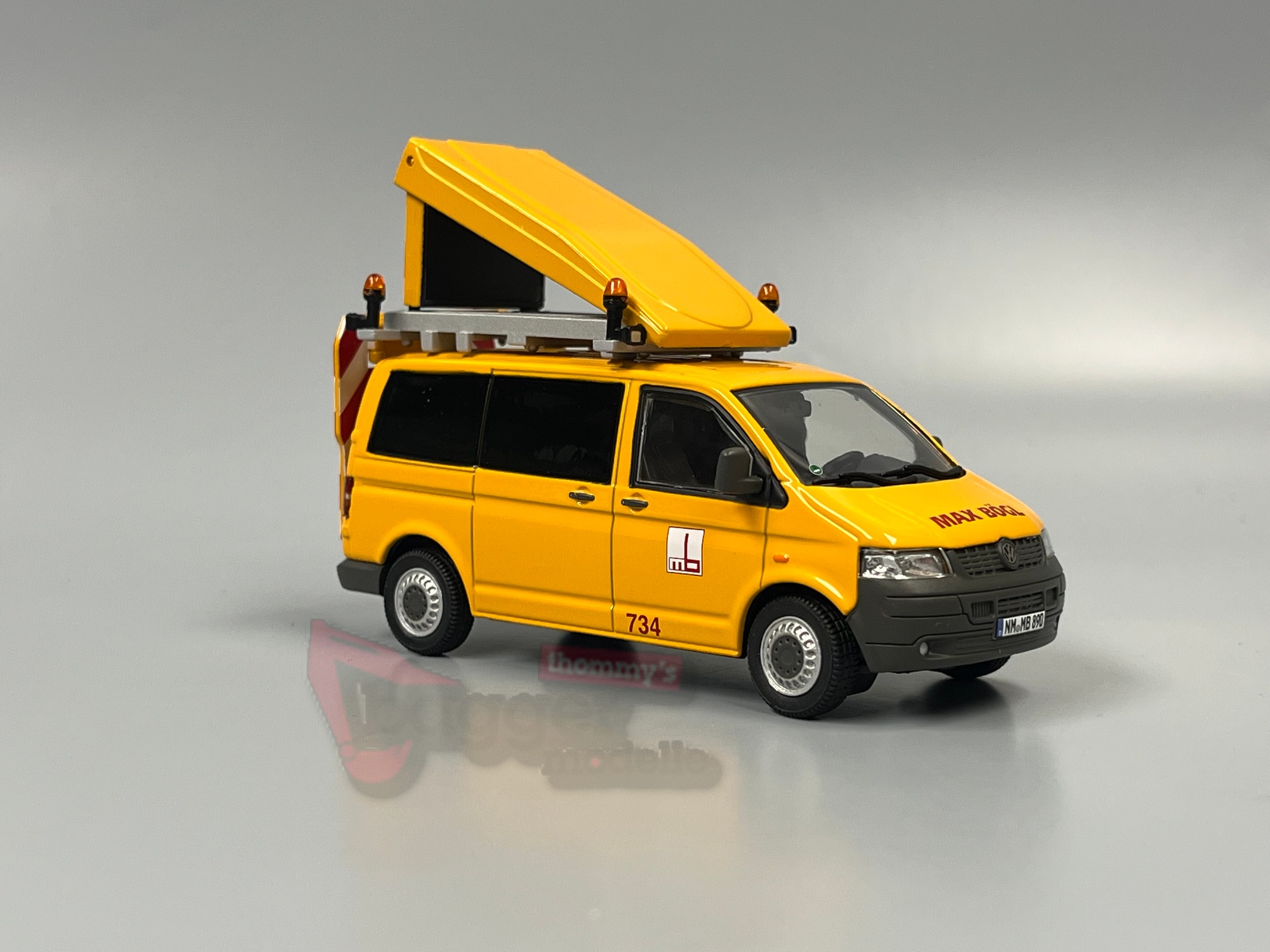 02-3859 - Thommys- Volkswagen VW BF3  Begleitfahrzeug "Max Bögl"
