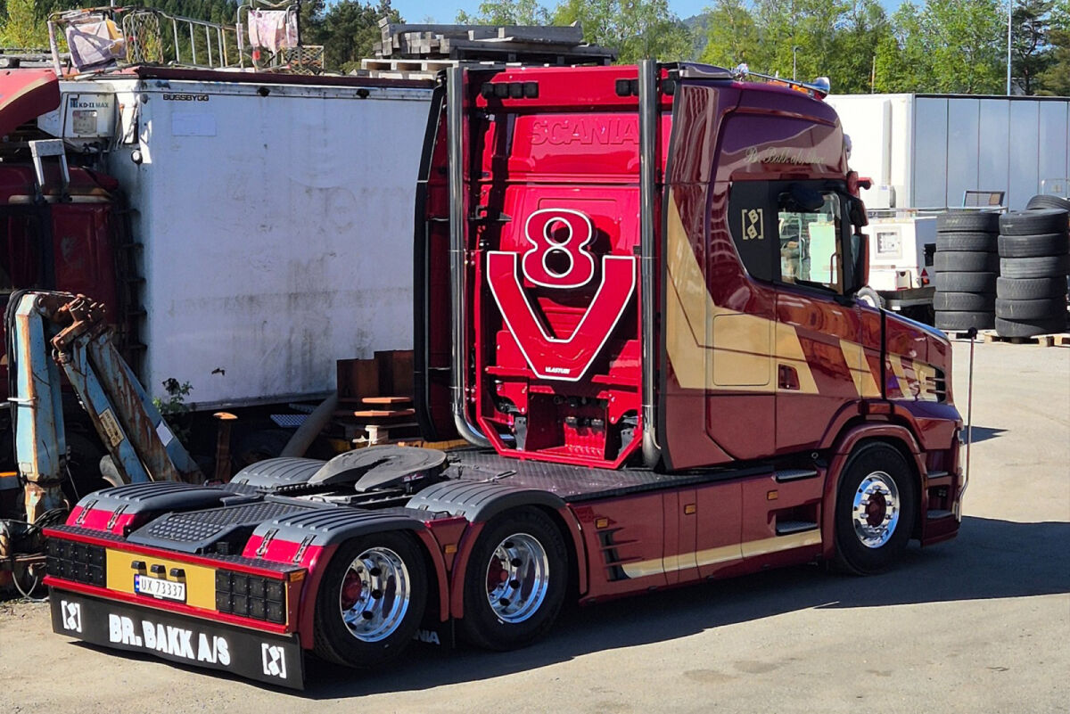 01-5305 - WSI - Scania Vlastuin 6x2 mit Schubbodenauflieger - BR. BAKK A/S - NOR