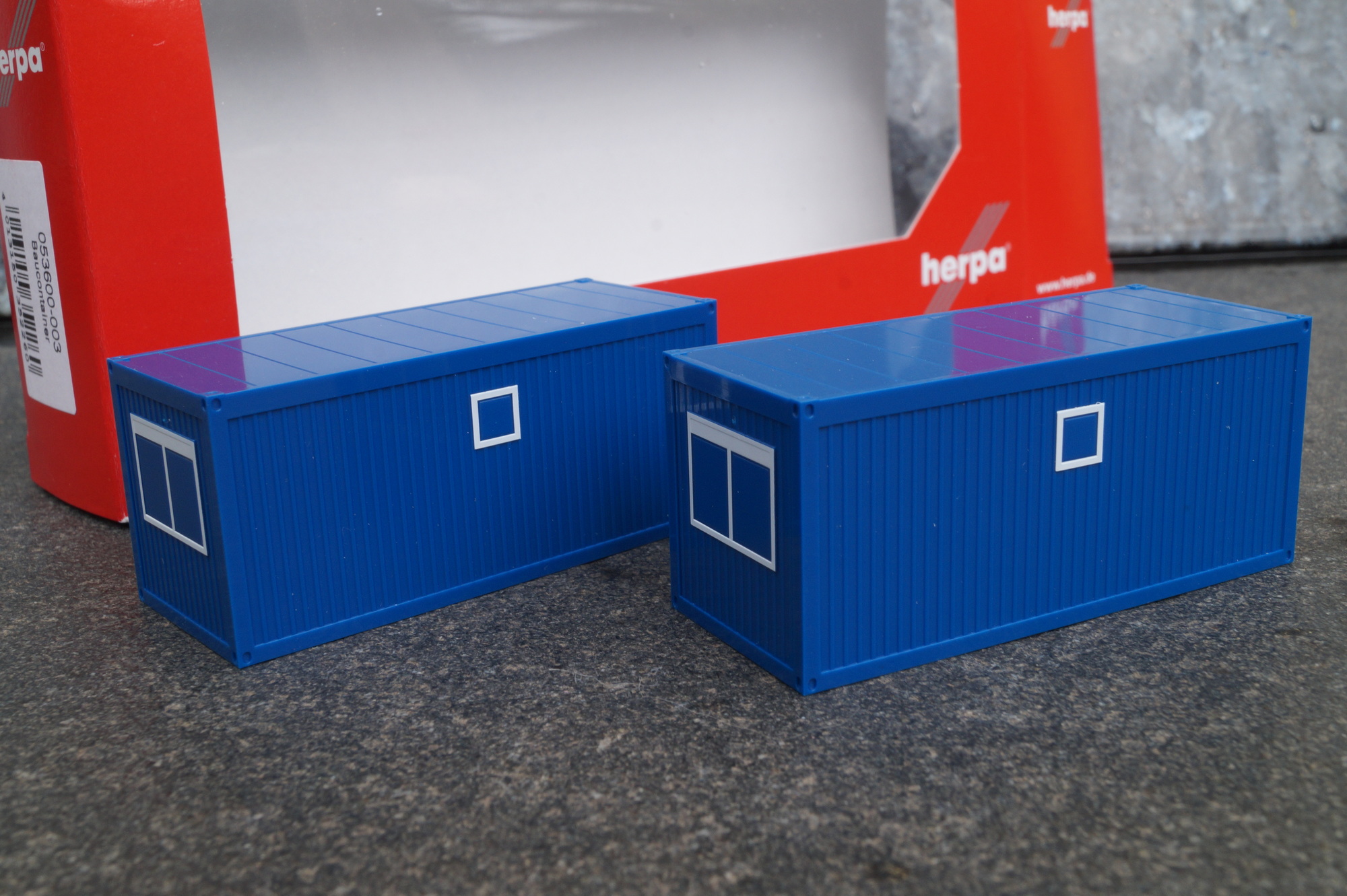 053600-3 -Herpa  Zubehör Baucontainer, enzianblau (2 Stück)