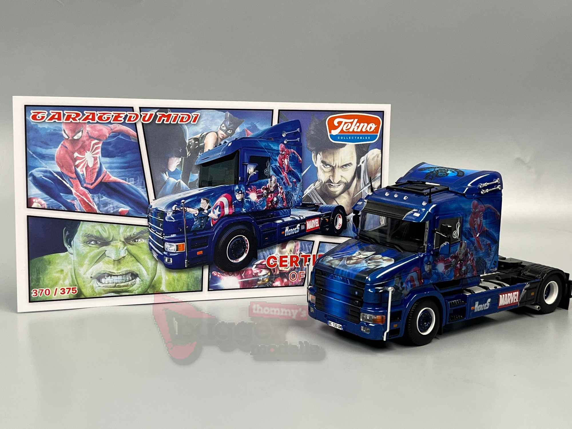 88688 - Tekno - Scania Hauber 4-Serie 4x2 Zugmaschine - Garage du Midi / Super Heroes - FR