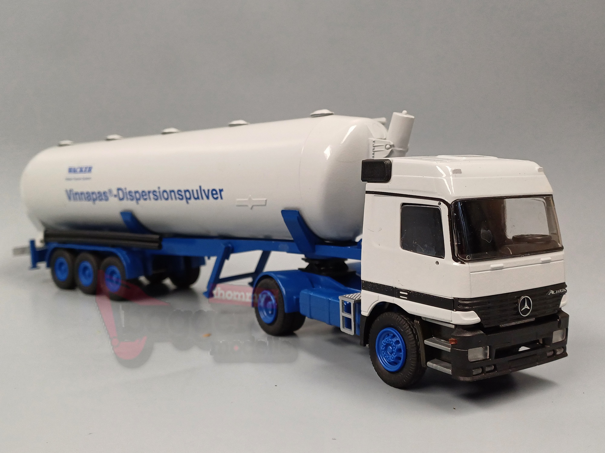 3060-9 - Conrad - Mercedes Benz Actros 2achs mit 3achs Siloauflieger "Wacker Vinnapass Dispersionspulver