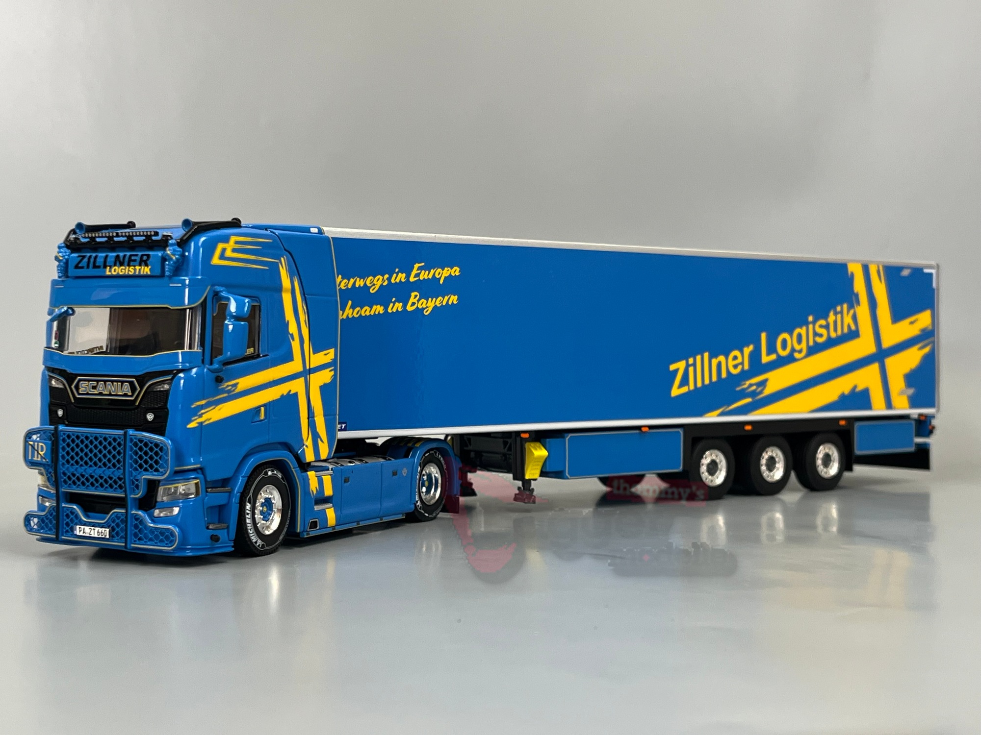 01-5207 - WSI - Scania S Highline CS 20H 4x2 Kühltransporter "Zillner" DE""