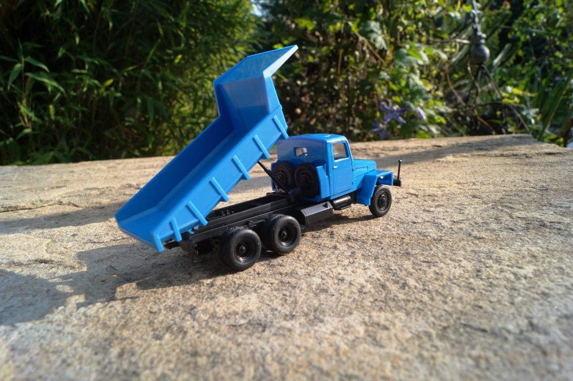 307581 - Herpa - IFA G 5 Muldenkipper, blau