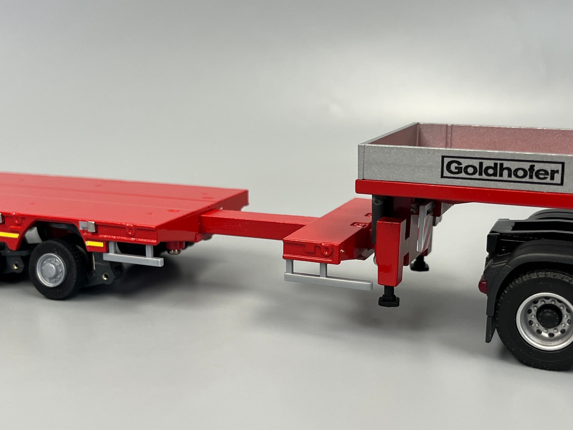80256 -Conrad - MAN TG GX Schwerlastzugmaschine mit GOLDHOFER Arcus PK6 6achs Tieflader