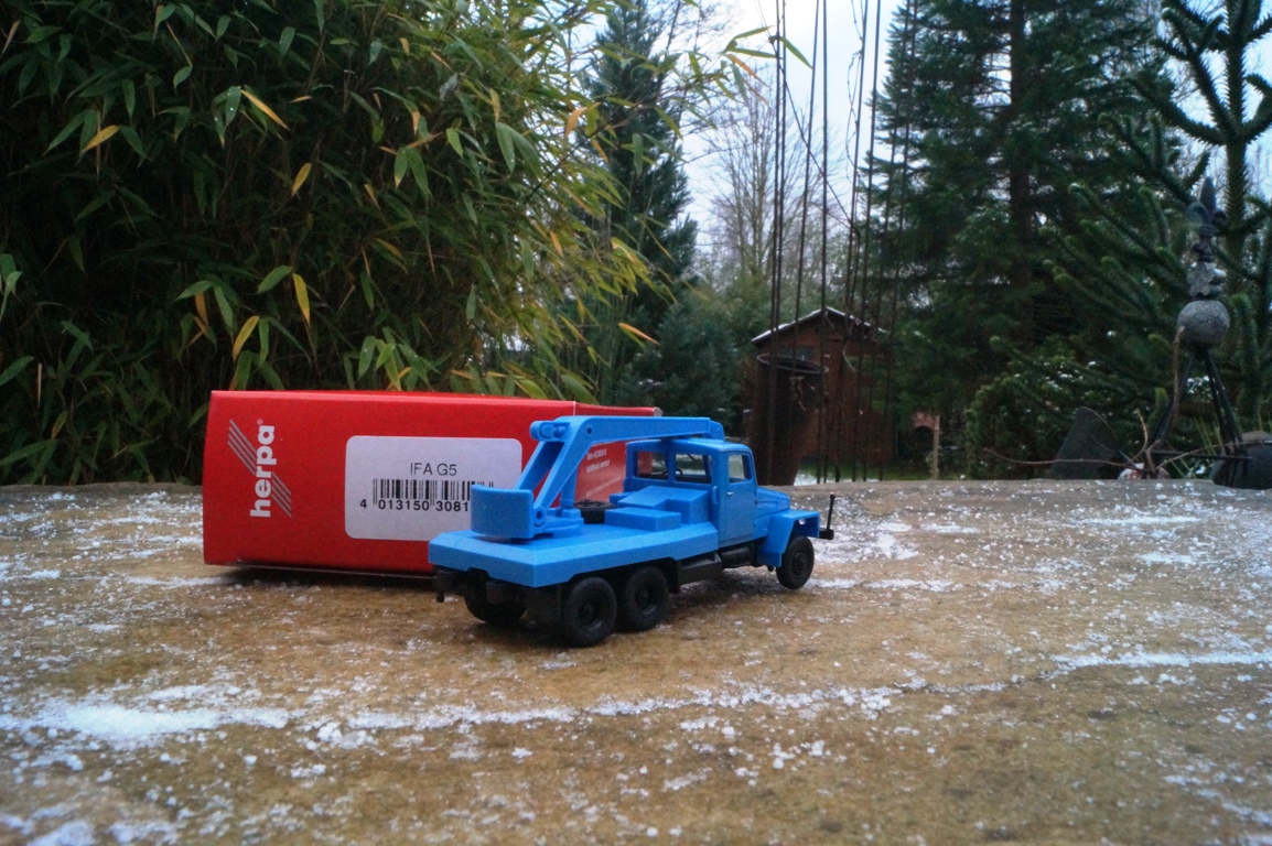 308106 - Herpa - IFA G5 Kranfahrzeug, blau