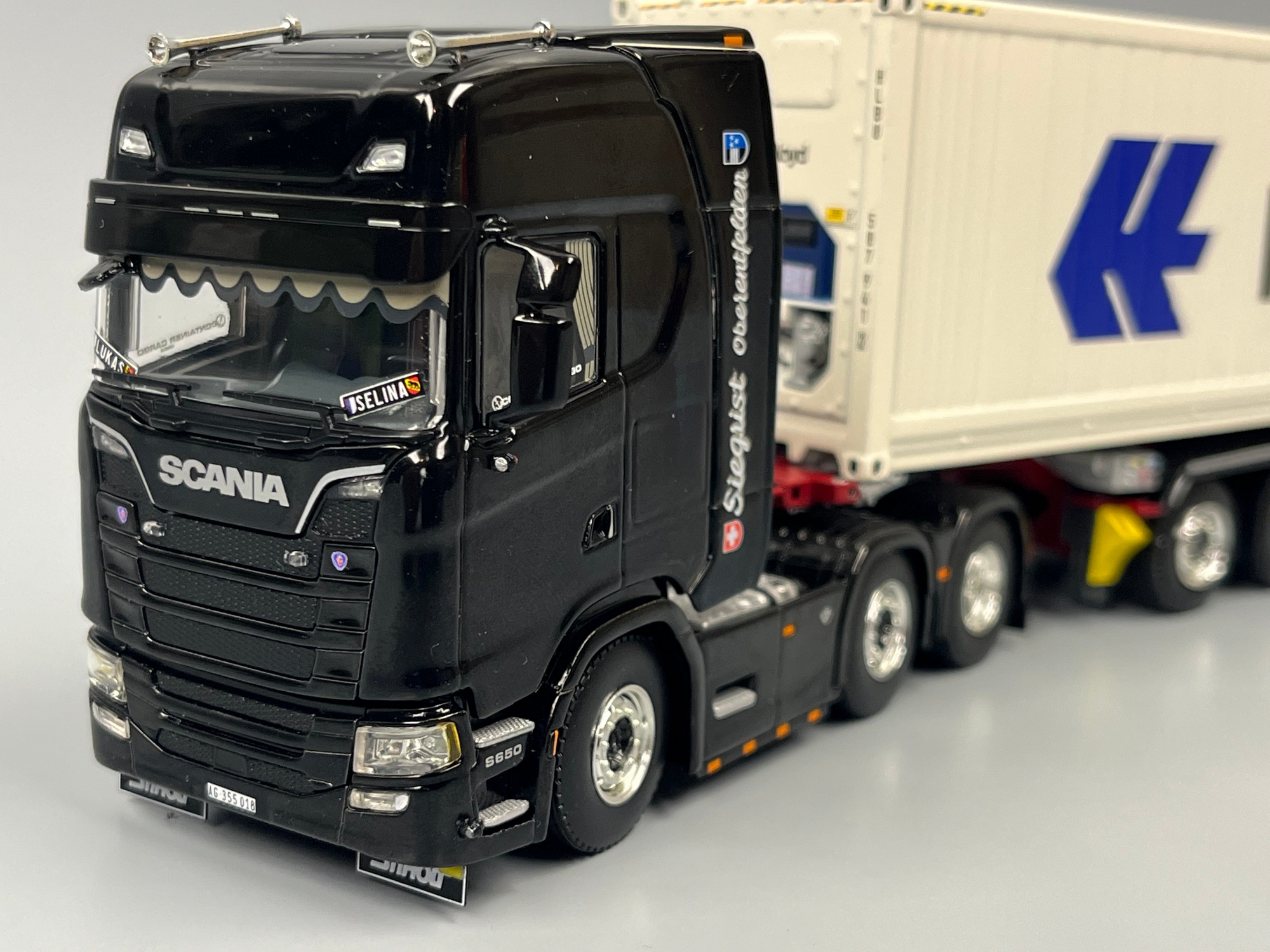 02-3359 - WSI - Scania S Highline CS20H Kombianhänger – 5 Ach + 40-Fuß-Kühlcontainer -Siegrist Thermoking Hapag Lloyd- CH