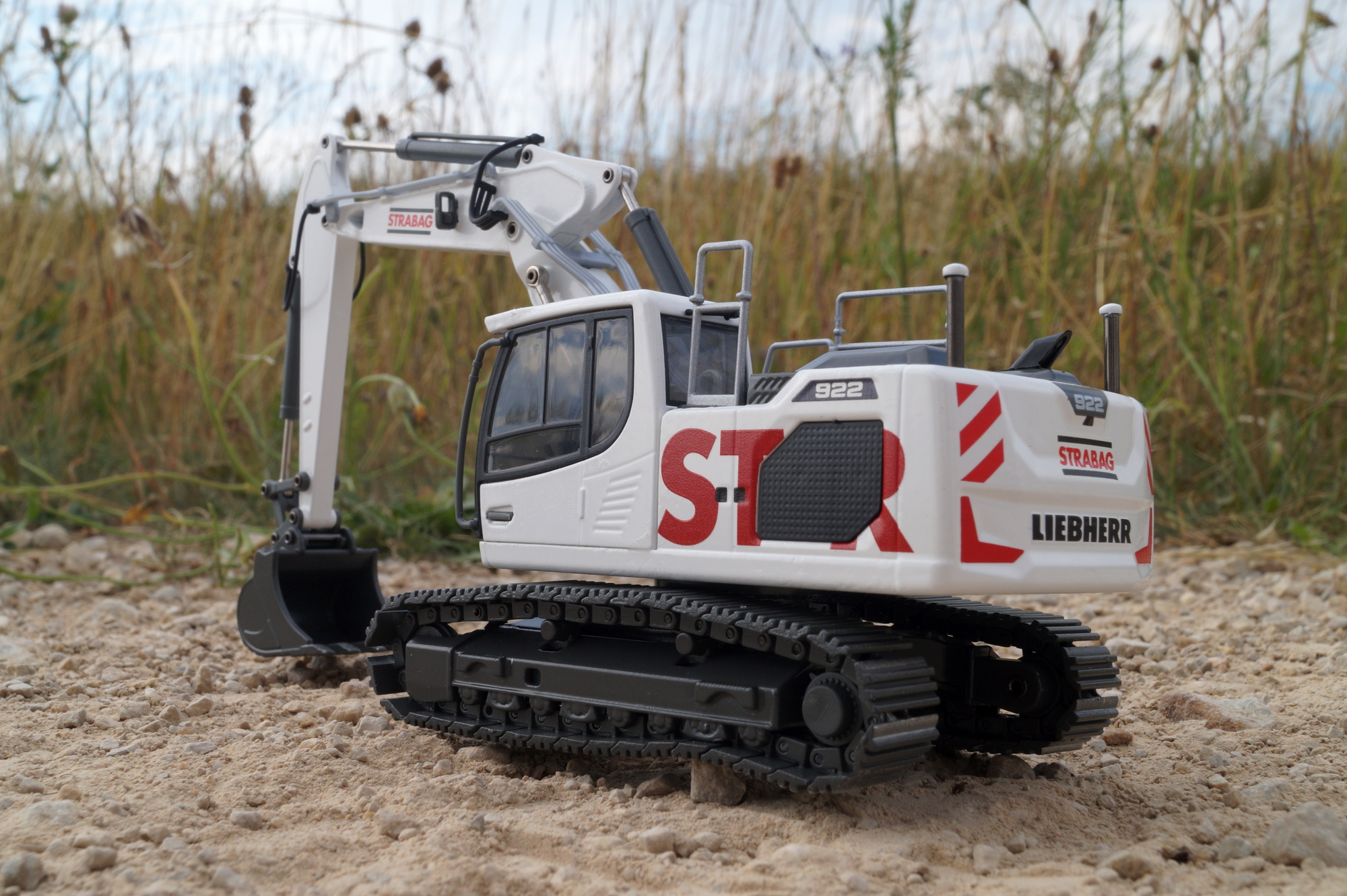 2223-2 - Thommys - Liebherr R 922 Raupenbagger Verstellausleger "Strabag"