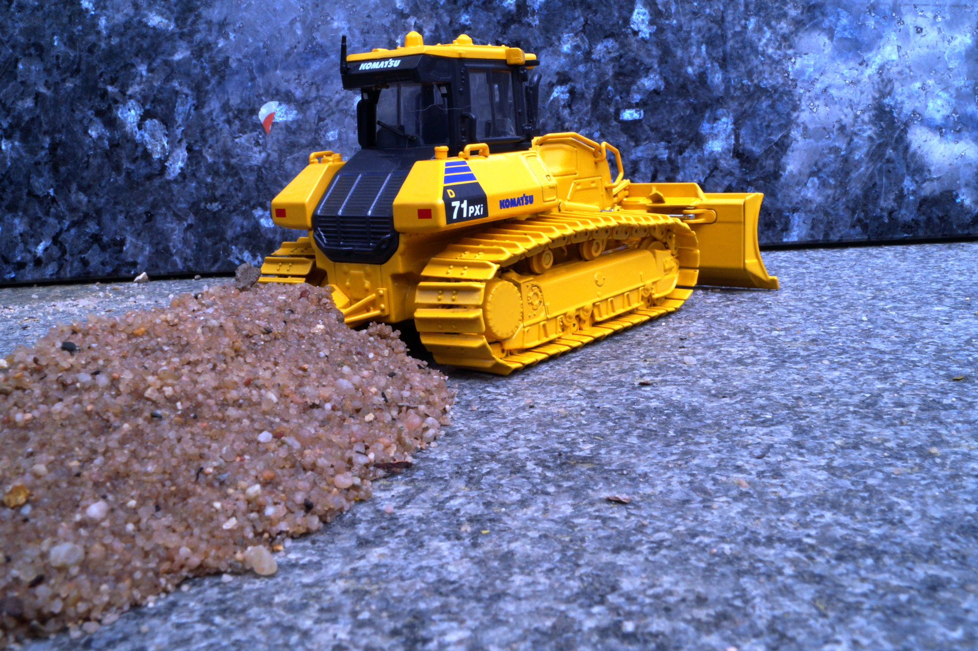 503425 - First Gear - KOMATSU Raupe D71PXi-24