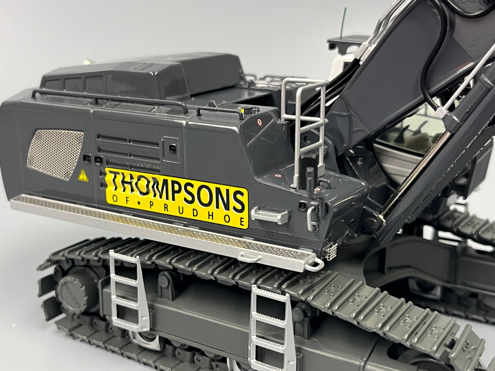 62-2013 - WSI - Liebherr R 970 SME Raupenbagger mit Tieflöffel und Abbruchzange - Thompsons - GB