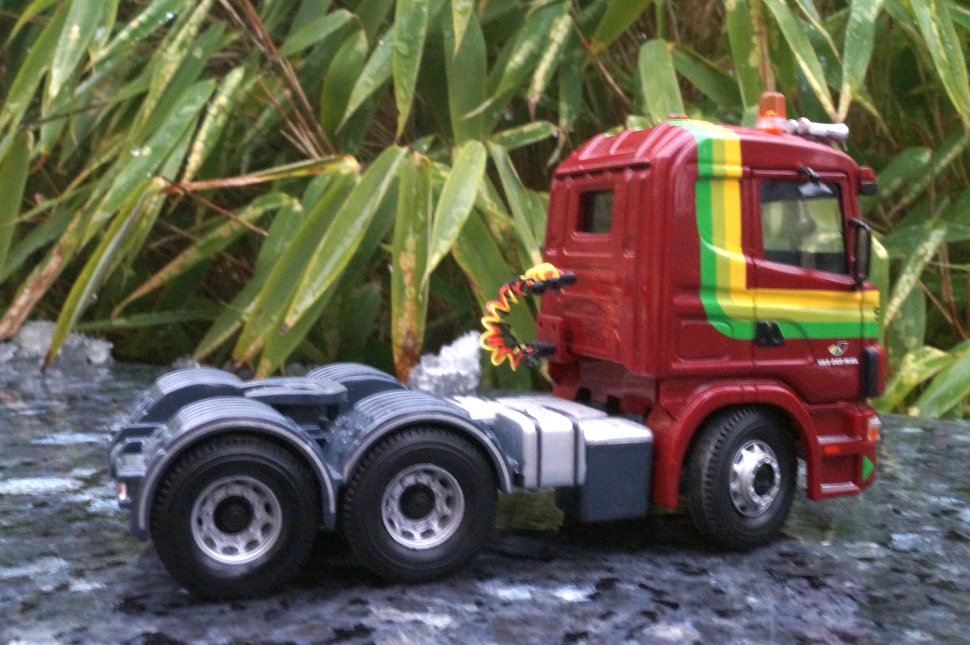 Scania 3achs Zugmaschine "Van der Wiel"