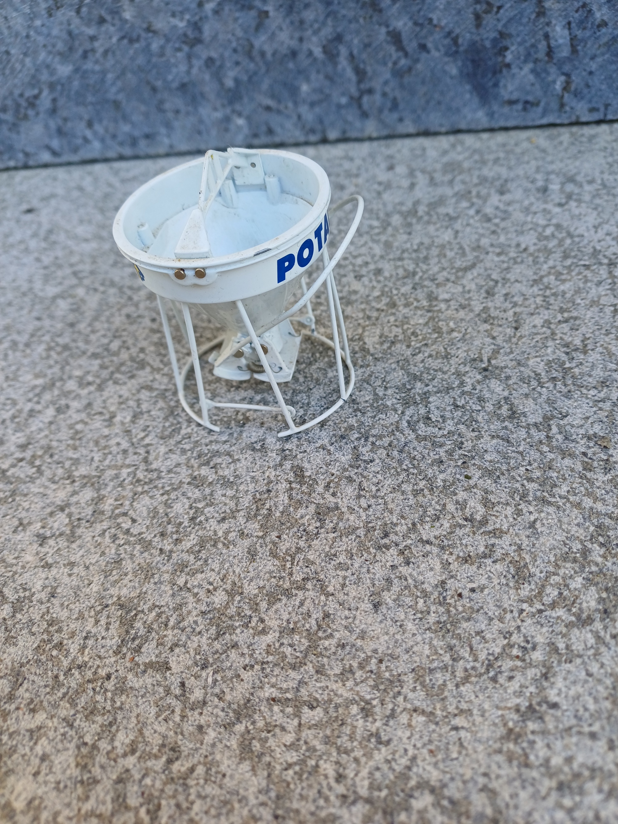 10154 - Zubehör -TWH- Potain Betonkübel 