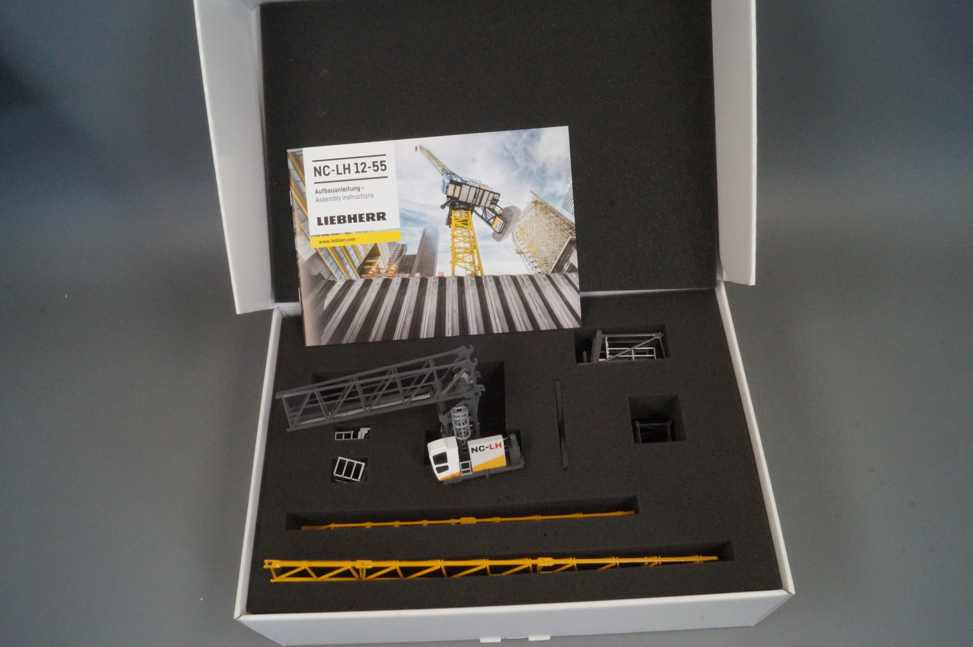 2038 - Conrad - Liebherr-Hydraulischer Verstellauslegerkran NC-LH 12-55