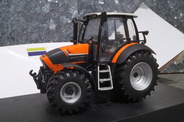 Deutz Fahr Agrotron TTV 430 Traktor