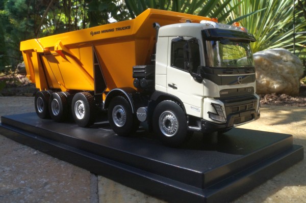 Volvo FMX 5achs Muldenkipper "BAS Mining Trucks"