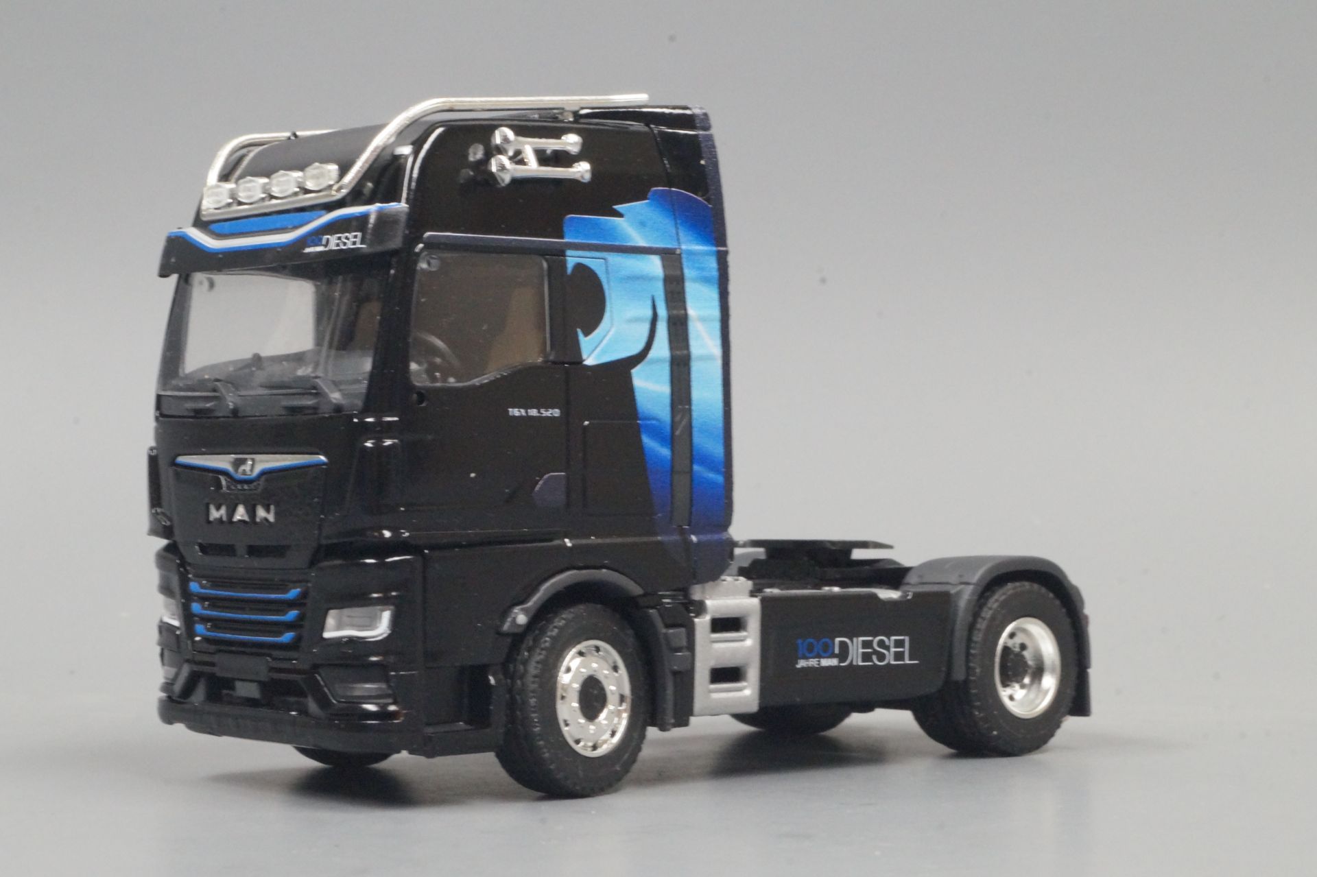 Conrad- MAN TGX GX 18.520 Sattelzugmaschine - 100 Jahre MAN Diesel II